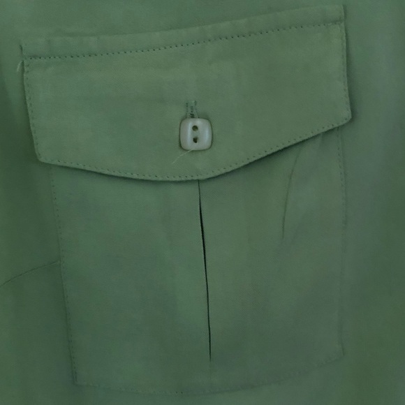 Light chartreuse baby puke green blouse - Picture 5 of 7